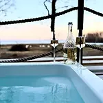 Terwaluoto Villa *